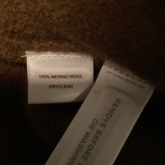 ⭐️Loft Wool Ruffled Blazer⭐️ - Picture 6 of 6